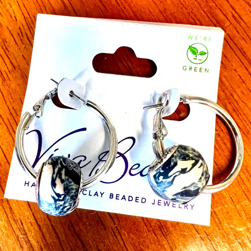 Viva Beads Hoop Earrings